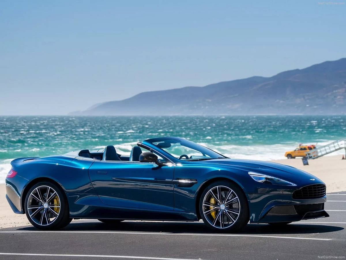 Aston Martin заявил что сделает все свои модели гибридными.