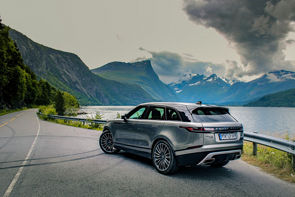 Range Rover Velar финалист премии World Car Awards 2018