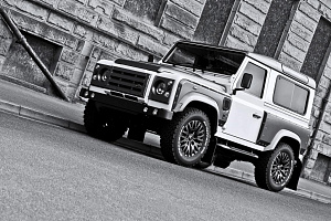 Land-Rover-Defender-Kahn-Design-01.jpg